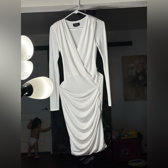 Nasty gal white scrunched v neck little dress size xs - Picture 11 of 12